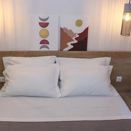 New Deluxe 3 Downtown - Fully Equiped Apartment