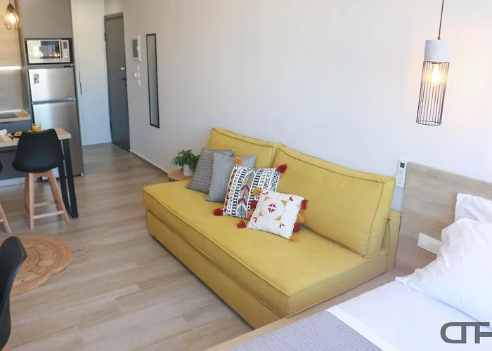 New Deluxe 3 Downtown - Fully Equiped Apartament Salonic